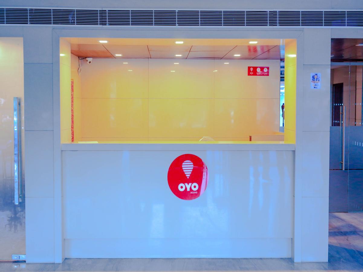 Oyo 6472 Hotel Metropolitan Vijayawada Bagian luar foto