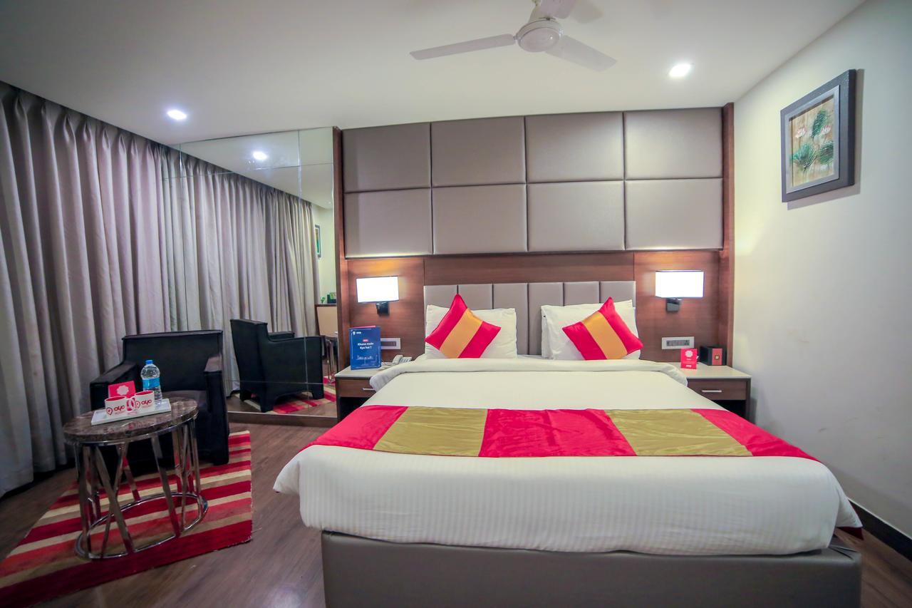 Oyo 6472 Hotel Metropolitan Vijayawada Bagian luar foto